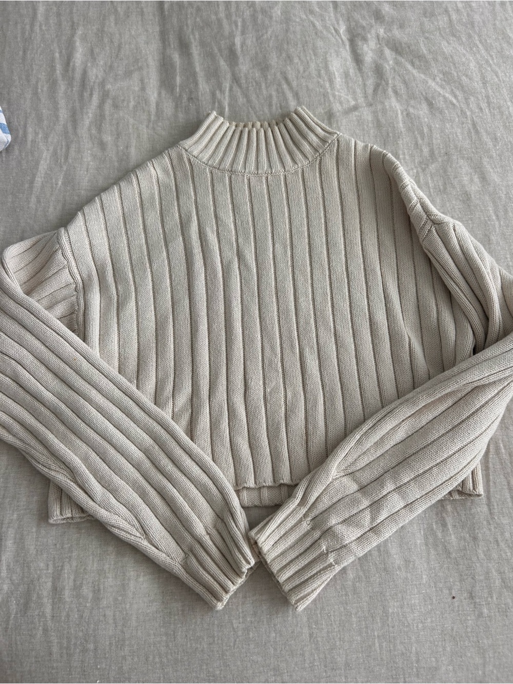 Cropped Ribbed Mock Neck Sweater - Cream